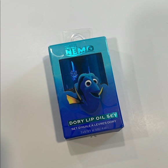 Finding Nemo Dory Lip Oil Set - Picture 1 of 2